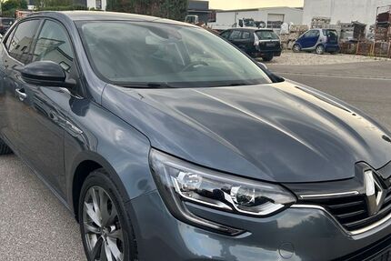 Renault Megane 157.000 km 9.300 &euro; Waiblingen OT Hegnach 71334
