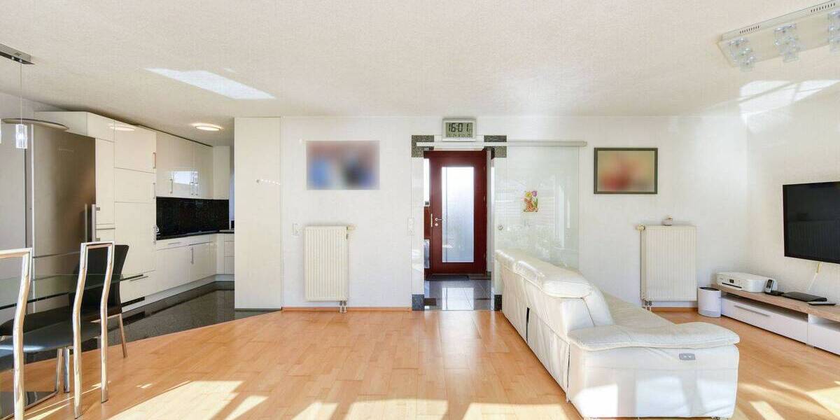 Reihenmittelhaus Stuttgart Zuffenhausen - 4 Zimmer, 119 m&sup2;, 700.000&euro; | Angebot:22449949