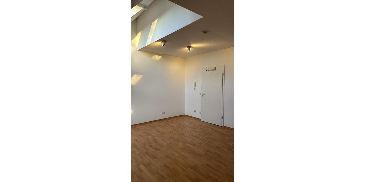 Etagenwohnung Freiberg am Neckar - 1 Zimmer, 28 m&sup2;, 799&euro; | Angebot:24839459