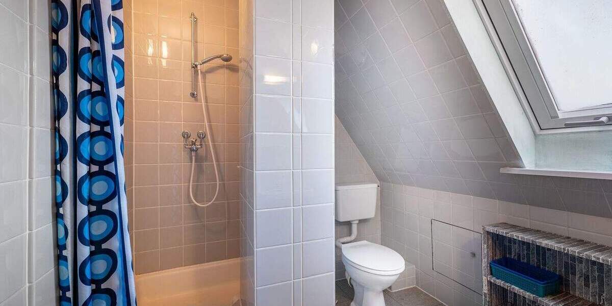 Mehrfamilienhaus, Wohnhaus Stuttgart Degerloch - 9 Zimmer, 140 m&sup2;, 740.000&euro; | Angebot:24635350