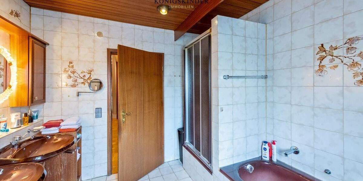 Mehrfamilienhaus, Wohnhaus Ostfildern Scharnhausen - 6 Zimmer, 125 m&sup2;, 449.000&euro; | Angebot:25676008