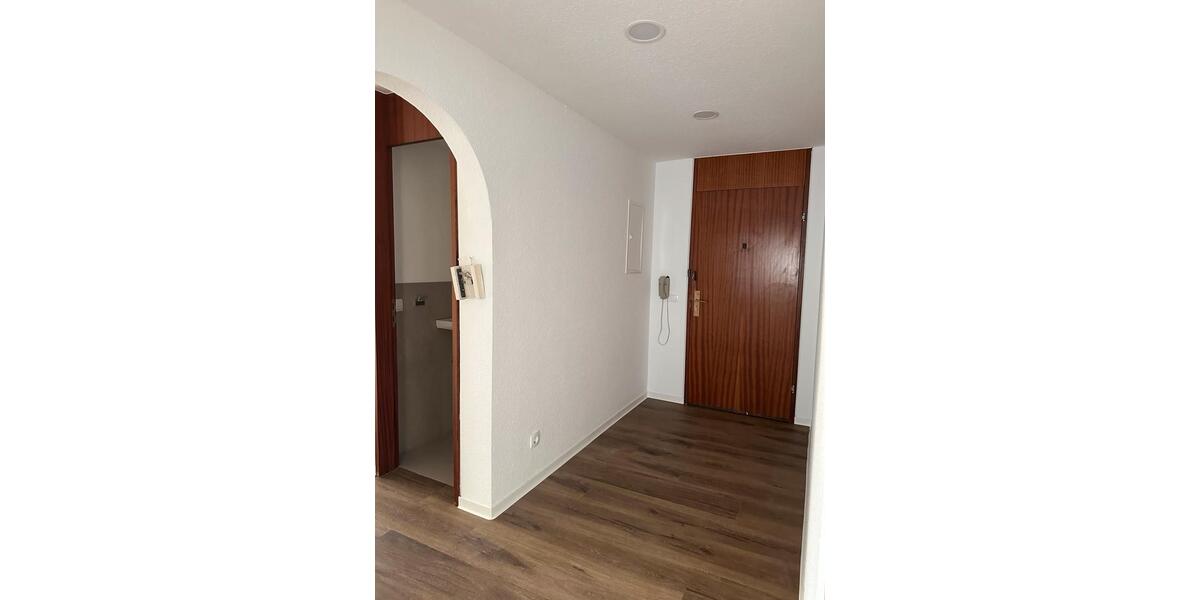 Etagenwohnung Ludwigsburg Oßweil - 3 Zimmer, 82 m&sup2;, 1.350&euro; | Angebot:27557568