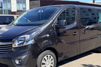 Opel Vivaro 289.000 km 15.490 &euro; Filderstadt bei Stuttgart 70794
