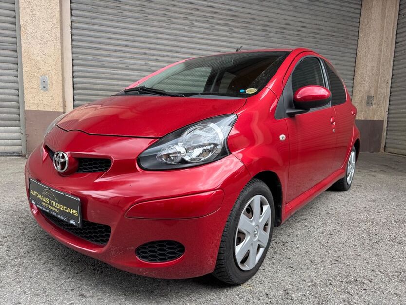 Toyota Aygo (X) 75.666 km 5.995 € Altensteig 72213