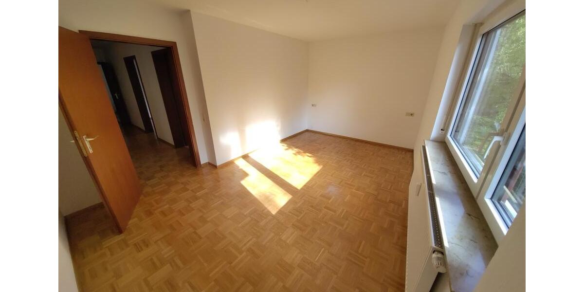 Erdgeschoßwohnung Reutlingen - 3 Zimmer, 81 m&sup2;, 308.000&euro; | Angebot:27593557
