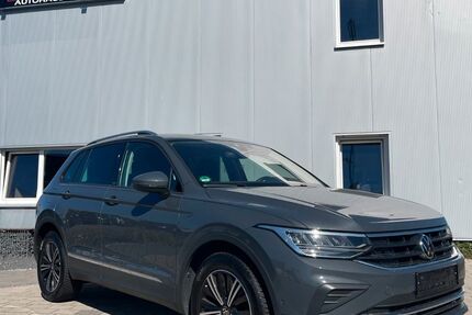 VW Tiguan 71.000 km 27.299 &euro; Illingen 75428