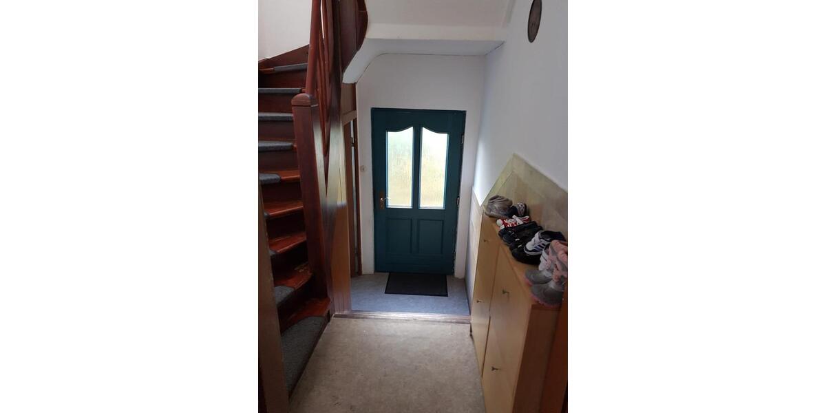 Einfamilienhaus Kornwestheim - 7 Zimmer, 160 m&sup2;, 2.050&euro; | Angebot:24857856