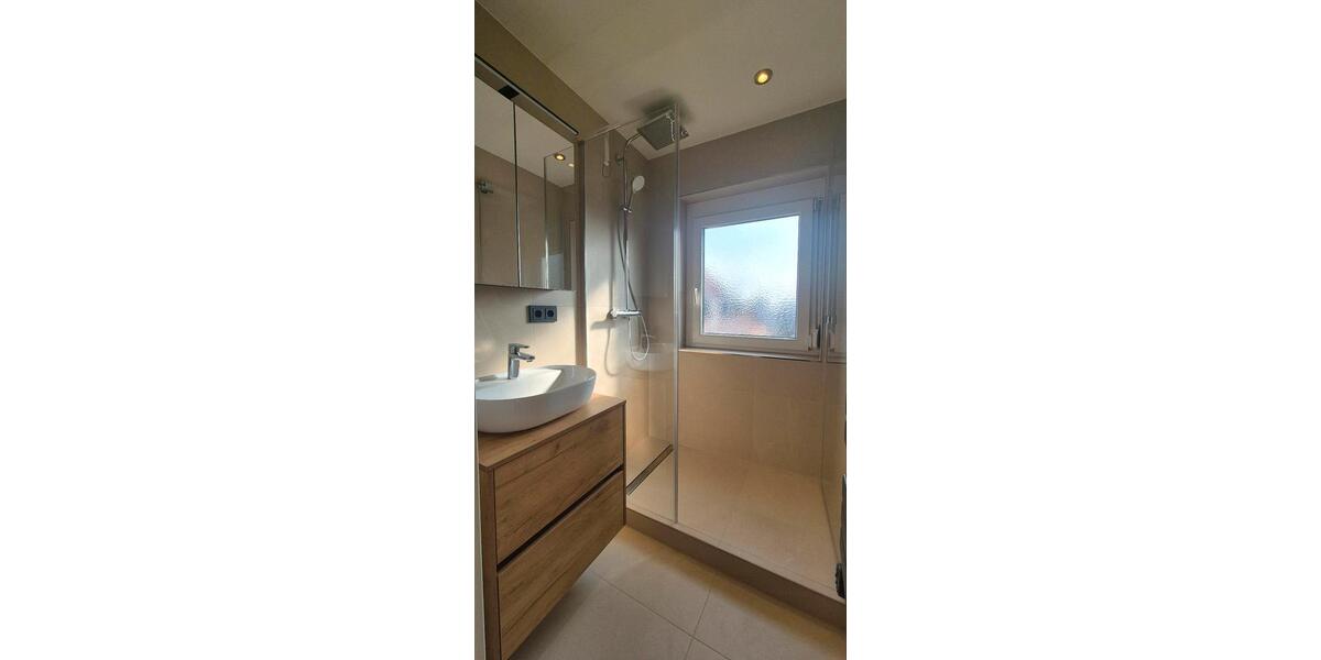 Dachgeschoßwohnung Stuttgart Mühlhausen - 3 Zimmer, 53 m&sup2;, 1.250&euro; | Angebot:25924209