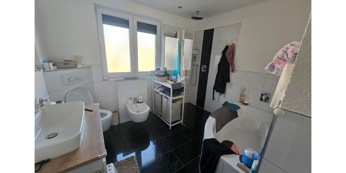 Mehrfamilienhaus, Wohnhaus Ehningen - 10.5 Zimmer, 205 m&sup2;, 1.069.000&euro; | Angebot:26490411