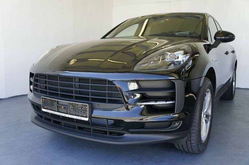 Porsche Macan 68.000 km 49.900 € Sindelfingen 71065