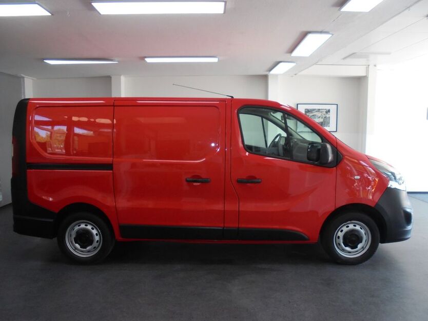 Opel Vivaro 100.000 km 11.900 € Asperg/Ludwigsburg bei Stuttgart 71679
