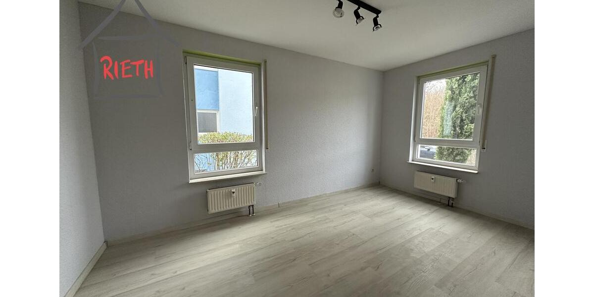 Erdgeschoßwohnung Ludwigsburg Eglosheim - 5 Zimmer, 145 m&sup2;, 1.650&euro; | Angebot:23820195