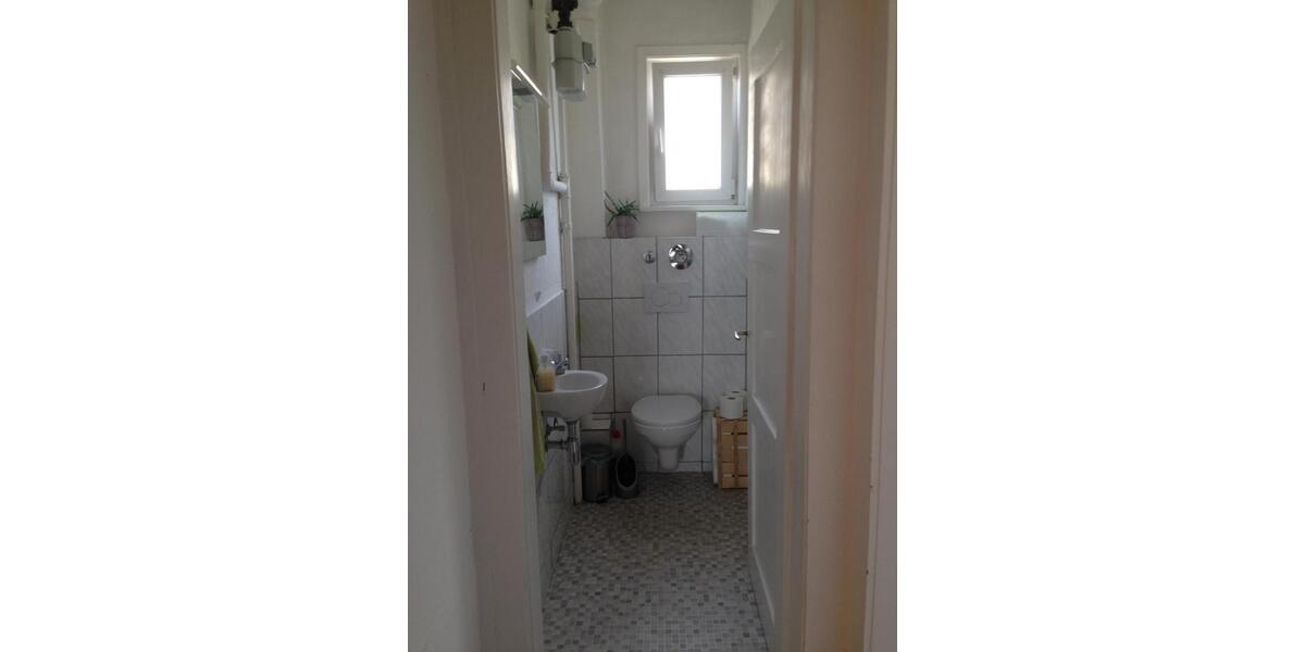 Etagenwohnung Reutlingen Sondelfingen - 4 Zimmer, 97 m&sup2;, 1.200&euro; | Angebot:27599878