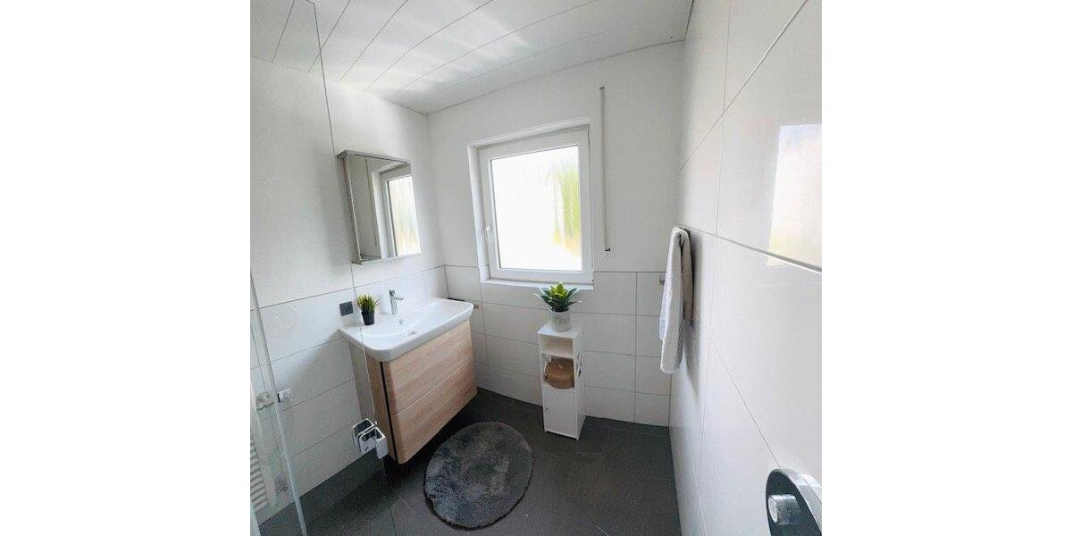 Etagenwohnung Nürtingen - 2.5 Zimmer, 66 m&sup2;, 1.090&euro; | Angebot:26364899