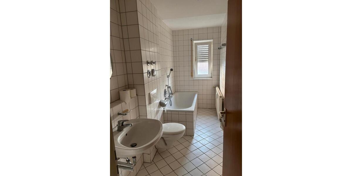 Etagenwohnung Esslingen am Neckar Oberesslingen - 2.5 Zimmer, 62 m&sup2;, 880&euro; | Angebot:27580465