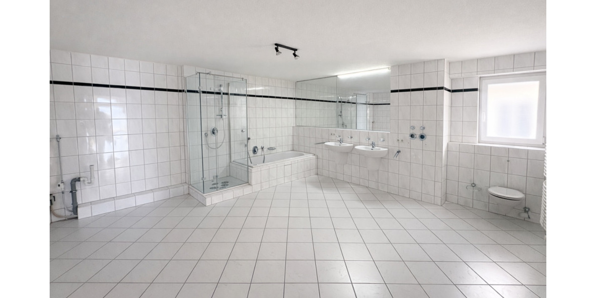 Etagenwohnung Leonberg - 5 Zimmer, 175 m&sup2;, 845.000&euro; | Angebot:25427687