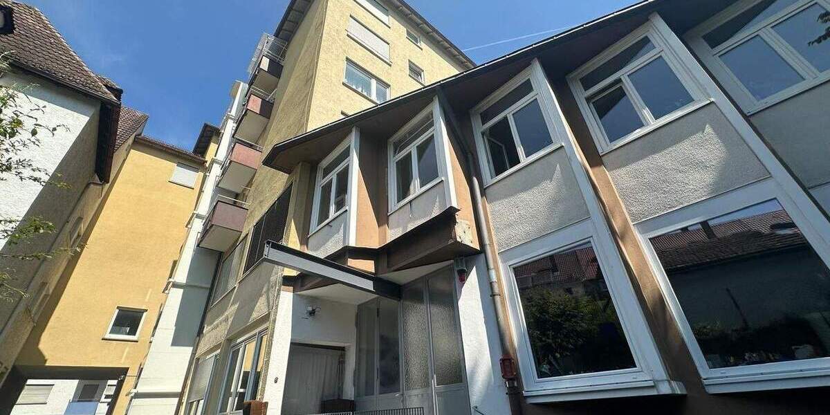 Etagenwohnung Stuttgart Ost - 3 Zimmer, 126 m&sup2;, 1.800&euro; | Angebot:25674459