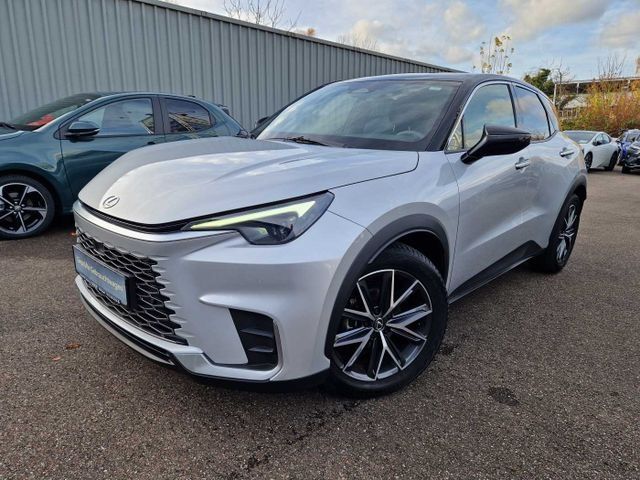 Lexus LBX 14.135 km 33.990 &euro; Nürtingen 72622