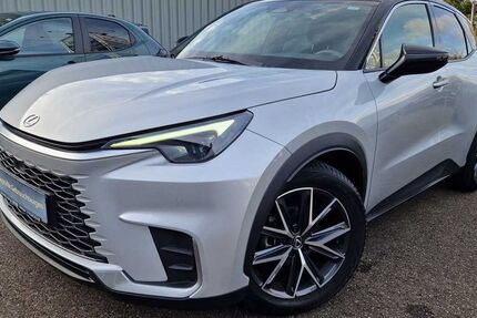 Lexus LBX 14.135 km 35.990 € Nürtingen 72622