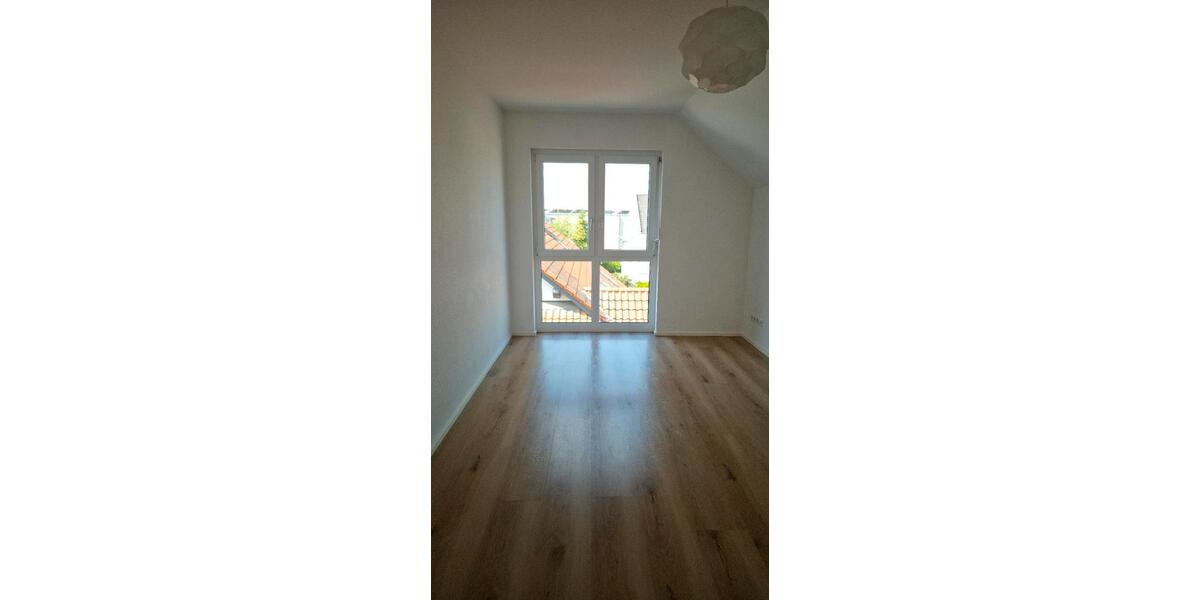 Maisonettenwohnung Pliezhausen - 3.5 Zimmer, 76 m&sup2;, 1.350&euro; | Angebot:27625109