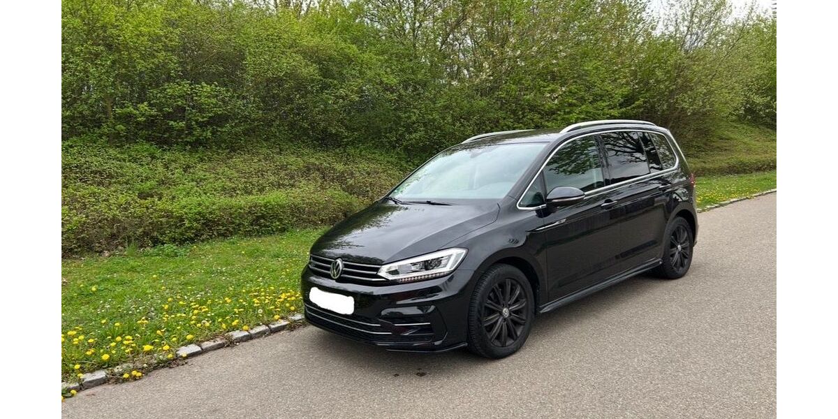 VW Touran 159.000 km 15.600 &euro; Fellbach 70736