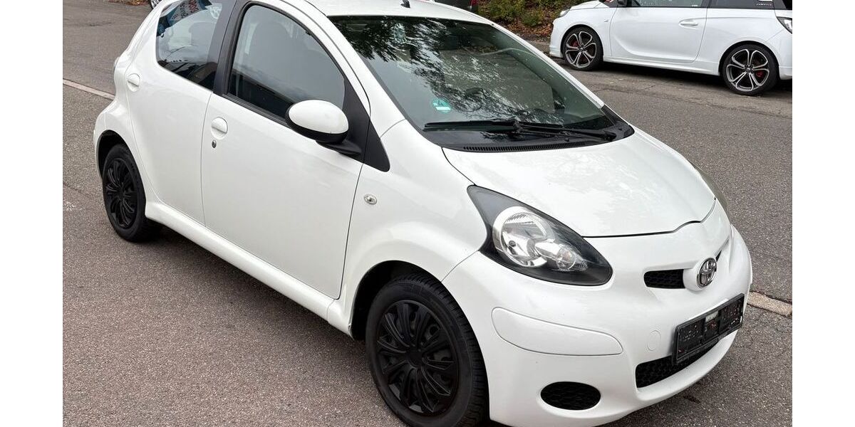 Toyota Aygo (X) 137.500 km 3.499 &euro; Böblingen 71032