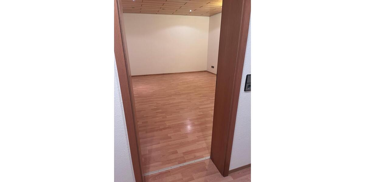 Erdgeschoßwohnung Esslingen am Neckar Brühl - 2 Zimmer, 50 m&sup2;, 650&euro; | Angebot:24666302