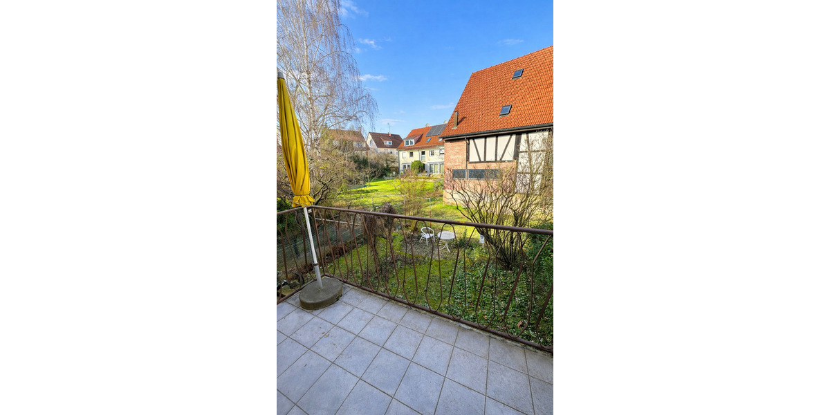 Mehrfamilienhaus, Wohnhaus Stuttgart Degerloch - 8 Zimmer, 181 m&sup2;, 778.000&euro; | Angebot:25836698