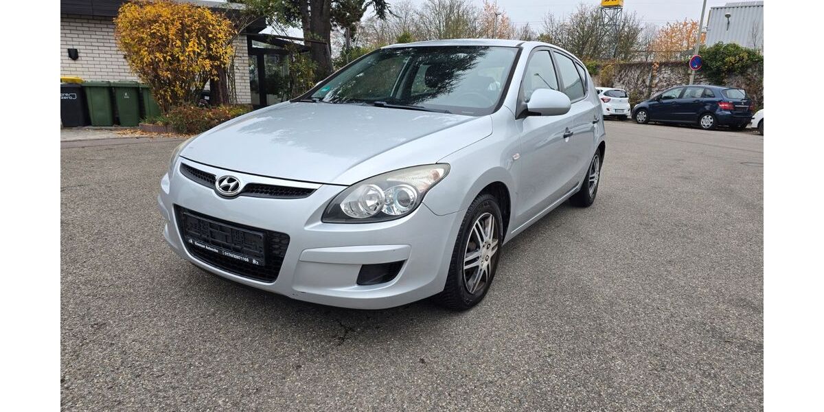 Hyundai i30 142.000 km 3.000 &euro; Möglingen 71696