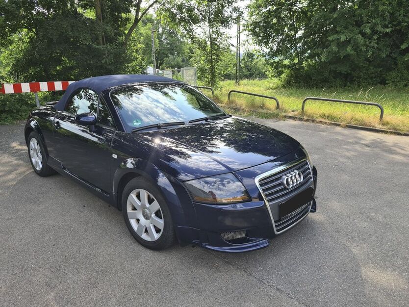 Audi TT 82.000 km 11.500 € Stuttgart 70437