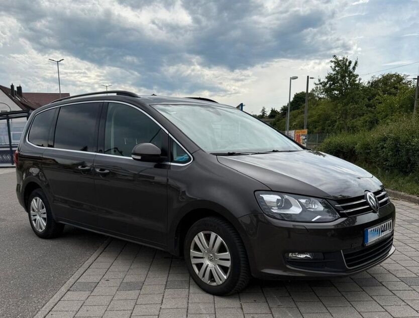 VW Sharan 263.000 km 13.900 € Ehningen 71139
