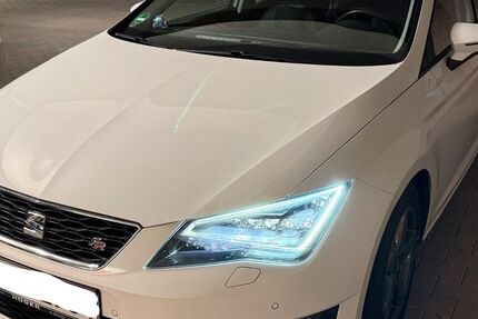 Seat Leon 83.000 km 14.500 € Stuttgart 70599