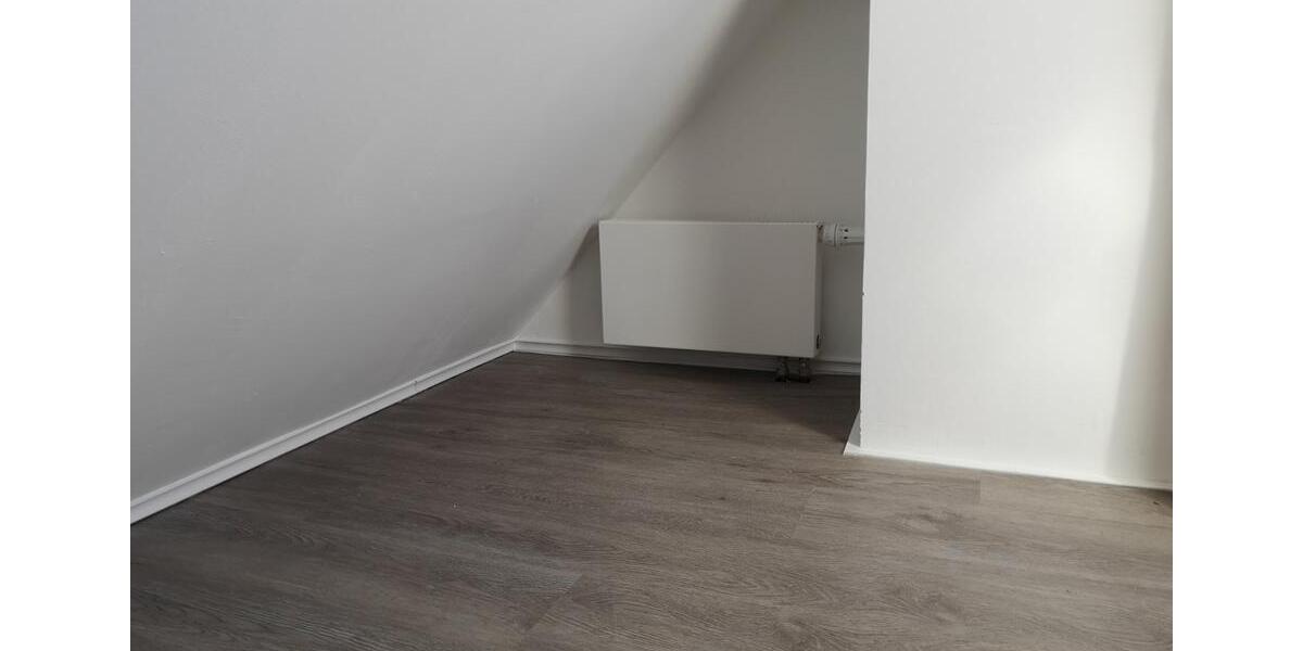 Mehrfamilienhaus, Wohnhaus Reutlingen Orschel-Hagen - 10 Zimmer, 181 m&sup2;, 750.000&euro; | Angebot:24699816