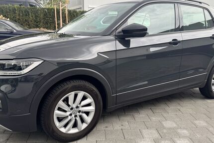 VW T-Cross 31.100 km 16.790 &euro; Reutlingen 72770