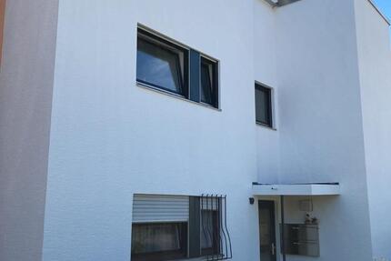 Wohnung Pforzheim Brötzingen - 3 Zimmer, 79 m&sup2;, 715&euro; | Angebot:27603798