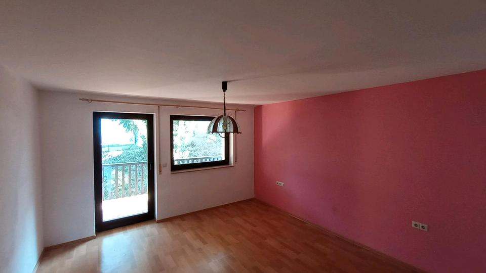 Etagenwohnung Calw - 3 Zimmer, 89 m&sup2;, 280.000&euro; | Angebot:25921110