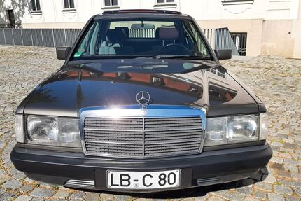 Mercedes-Benz 190 341.000 km 5.800 € Freiberg/N 71691