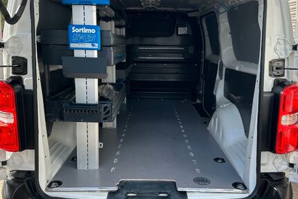 Opel Vivaro 71.616 km 16.990 &euro; Sindelfingen 71065