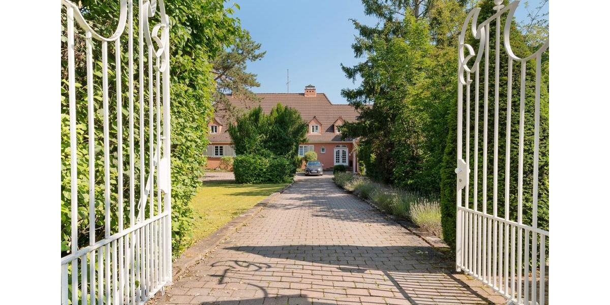 Gewerbeobjekt Ludwigsburg Pflugfelden - 6.200.000&euro; | Angebot:21210023