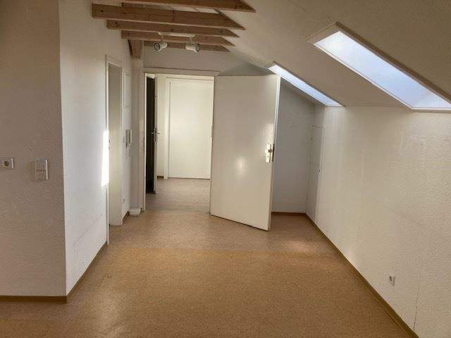 Etagenwohnung Korntal-Münchingen Korntal - 3 Zimmer, 80 m&sup2;, 1.120&euro; | Angebot:25066458