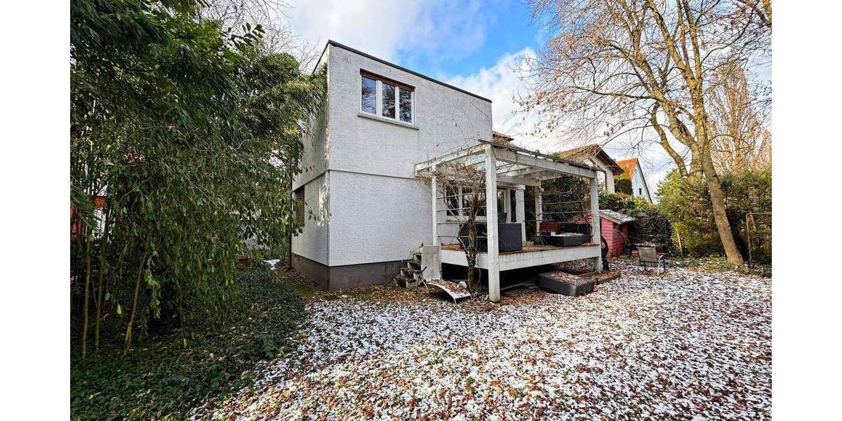 Mehrfamilienhaus, Wohnhaus Stuttgart Degerloch - 7 Zimmer, 159 m&sup2;, 549.000&euro; | Angebot:24728575