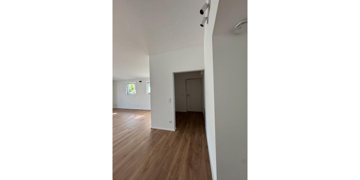 Etagenwohnung Pforzheim Büchenbronn - 2 Zimmer, 70 m&sup2;, 910&euro; | Angebot:24717616