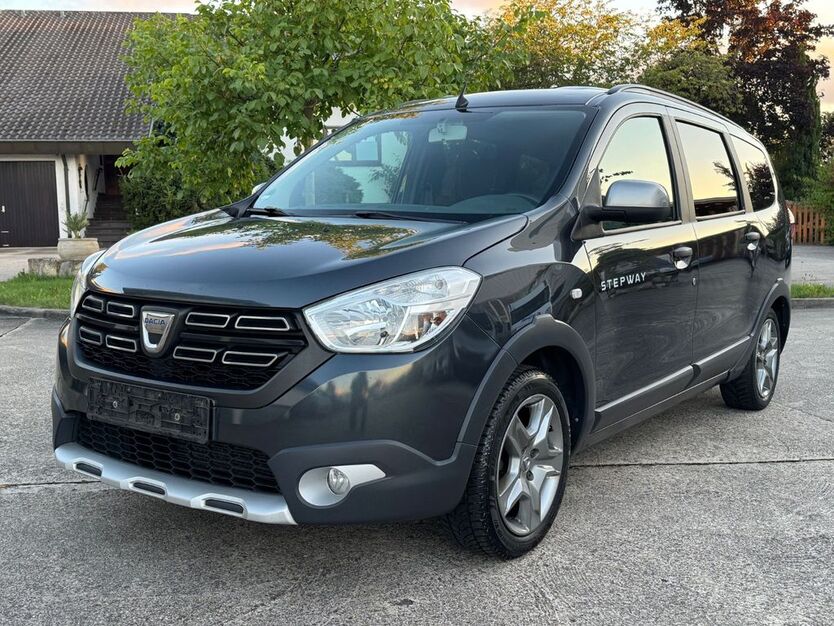 Dacia Lodgy 210.700 km 7.990 € Holzgerlingen 71088