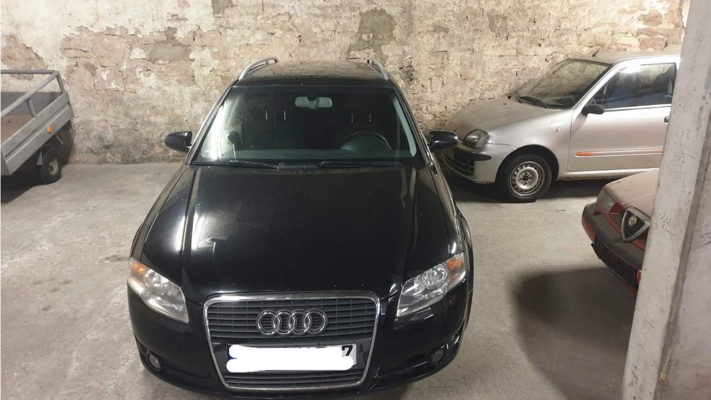 Audi A4 214.000 km 900 &euro; Pforzheim 75177