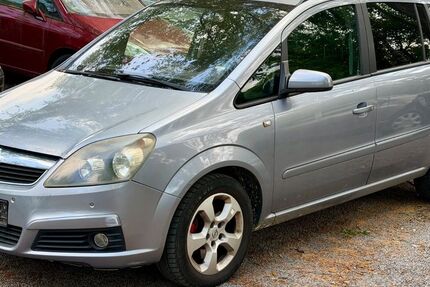 Opel Zafira 210.000 km 789 &euro; Stuttgart 70469