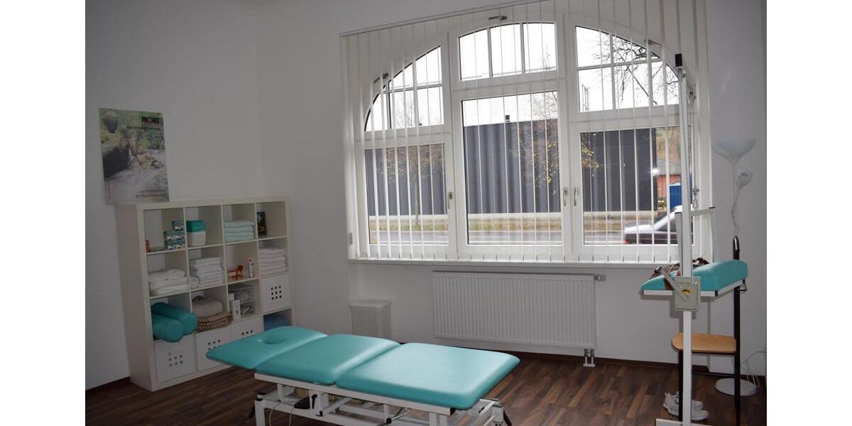 Erdgeschoßwohnung Pforzheim - 5 Zimmer, 121 m&sup2;, 1.050&euro; | Angebot:24817754