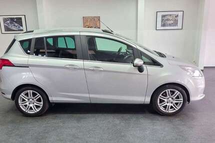 Ford B-Max 71.000 km 9.990 &euro; Asperg 71679