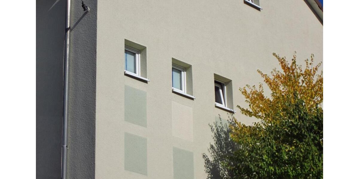 Dachgeschoßwohnung Stuttgart Degerloch - 2.5 Zimmer, 57 m&sup2;, 298.000&euro; | Angebot:24653953