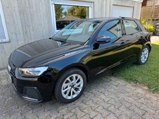 Audi A1 2.700 km 26.100 &euro; Esslingen 73734