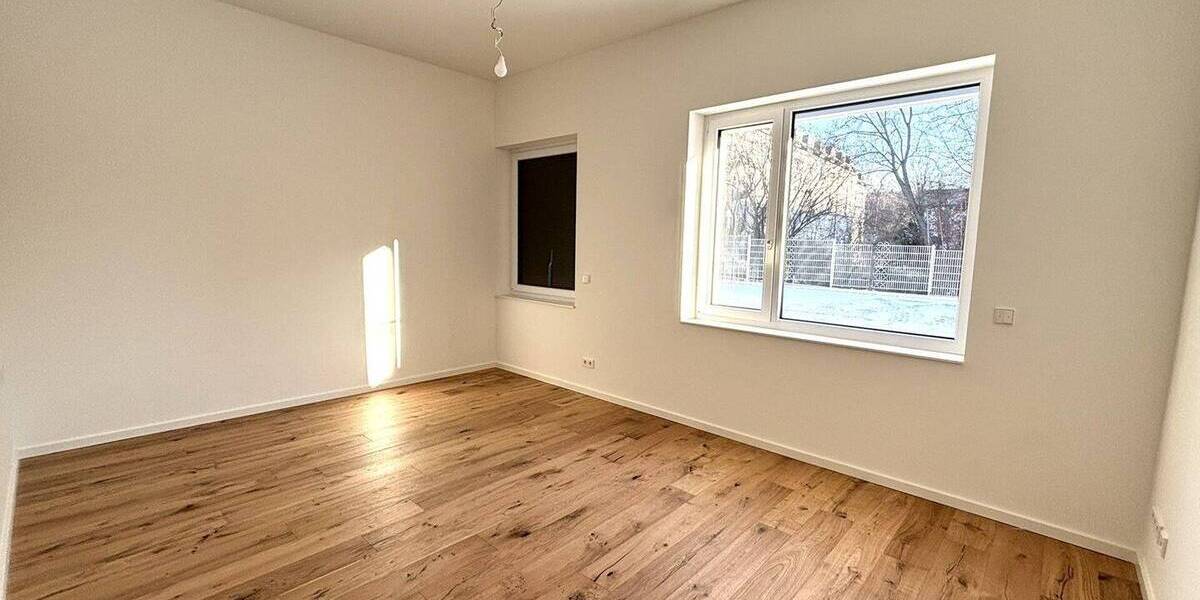 Etagenwohnung Sindelfingen Mitte - 2 Zimmer, 89 m&sup2;, 1.280&euro; | Angebot:26190952